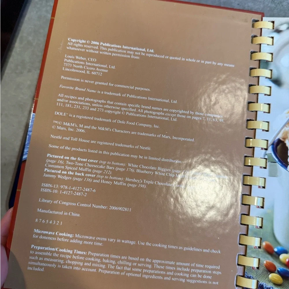 Favorite Brand Name 3 Books in 1 Cookes Cookbook, Bars Cookbook, Muffins